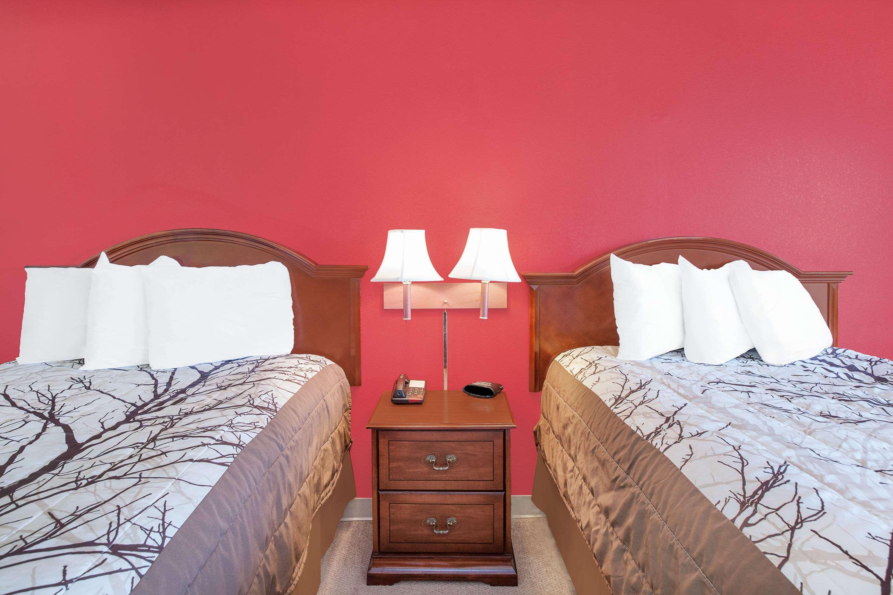 Days Inn By Wyndham Newton Ms I-20 Εξωτερικό φωτογραφία