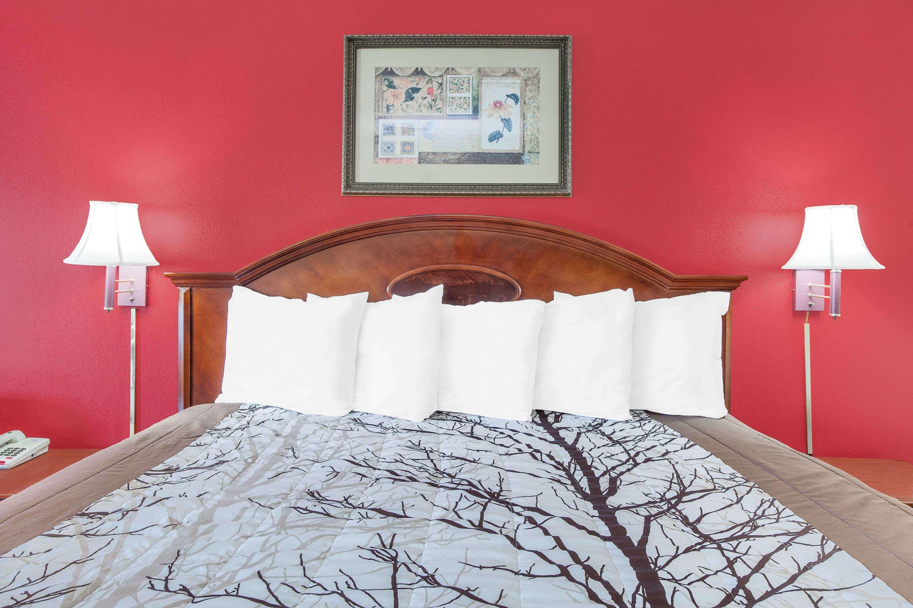 Days Inn By Wyndham Newton Ms I-20 Εξωτερικό φωτογραφία