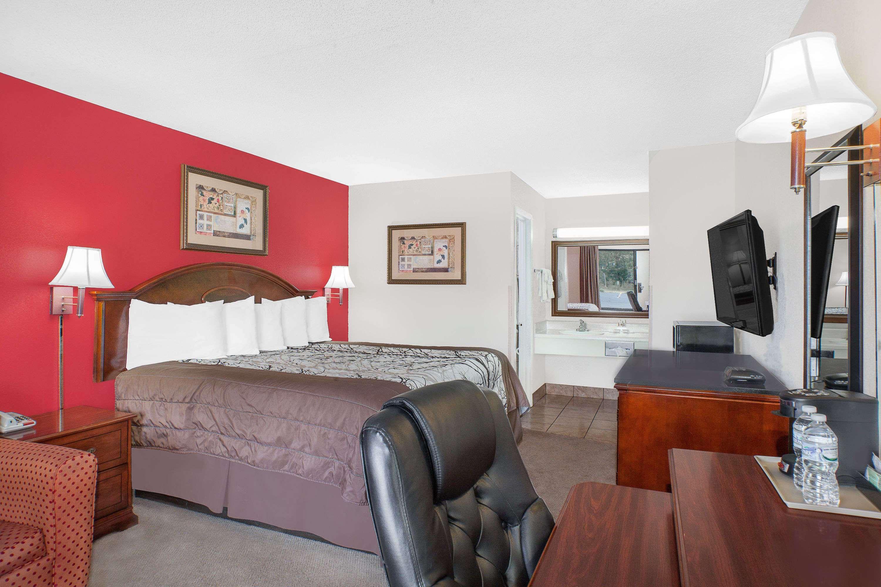 Days Inn By Wyndham Newton Ms I-20 Εξωτερικό φωτογραφία